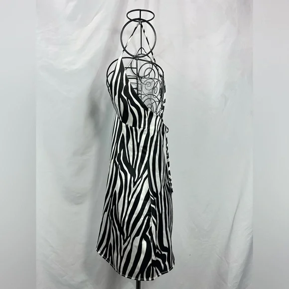 White Fox black and white zebra print halter mini dress size XS - Picture 9 of 13